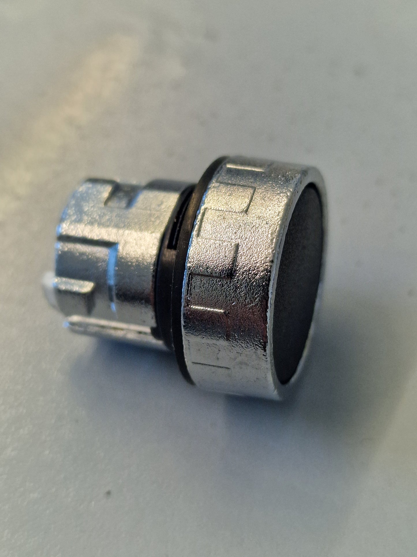Breter 5100 Ø 24 Pulsante Instabile NERO