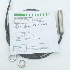 SIEMENS 3RG4012-0AB00 INDUCTIVE PROXIMITY SWITCH " BERO " 10-65VDC, NO, 2mm
